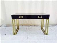 現(xiàn)代風格寫字臺