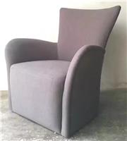 扶手單人沙發(fā)