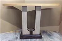 后現(xiàn)代新古典風(fēng)格餐臺