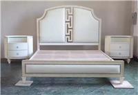 后現(xiàn)代新古典風(fēng)格床